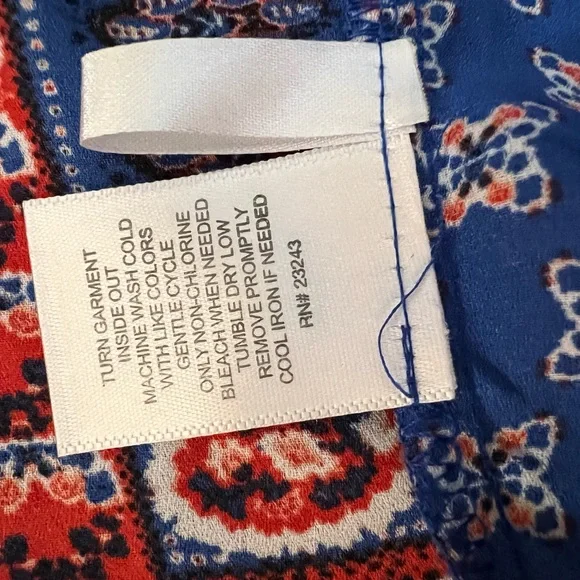 Bright & colorful, faux wrap blouse, NY&Co., Size L. - Picture 4 of 8